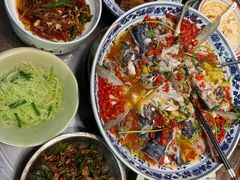 -湘潭九龙鱼头店(城南西路店)