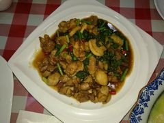 -鲁班小馆(政四街店)