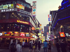 -BHC炸鸡(明洞总店)