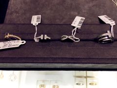 -Tiffany & Co.蒂芙尼
(广州太古汇店)