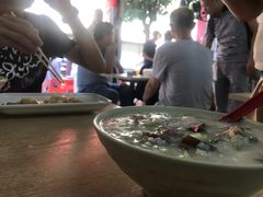 皮蛋瘦肉粥-荣记拉肠(丽江店)