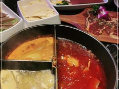 -热火朝天鲜切牛肉火锅(南强街巷店)