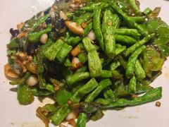 -吃饭皇帝大土家民族菜(荟聚店)
