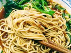-渝之汇牛肉豌杂面