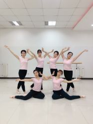 -艺佳舞蹈培训学校