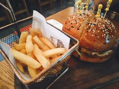 -FUTURE BAR(岭南天地店)