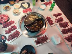 -潮牛岛·潮汕鲜切牛肉自助火锅(无锡首店)