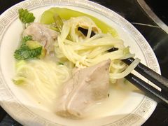 -广信猪骨煲·猪肚鸡(华东万和城店)