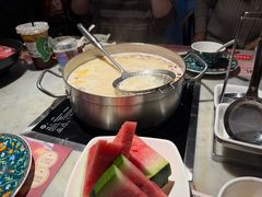 -尚尚仙·酸汤猪手·猪肚鸡火锅(华联万柳购物中心店)