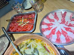 -洱火云南酸菜牛肉火锅(石景山当代商城店)