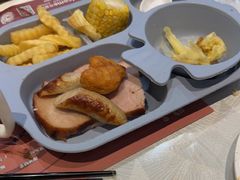 -四海一家自助餐(益田假日广场店)