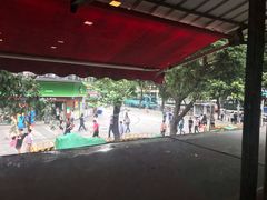 景观位-西华美食•老广烧腊(百灵路店)