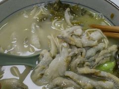 -明呈黄鱼面馆(斜土路店)