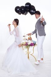 现代简约-巴黎婚纱摄影工作室