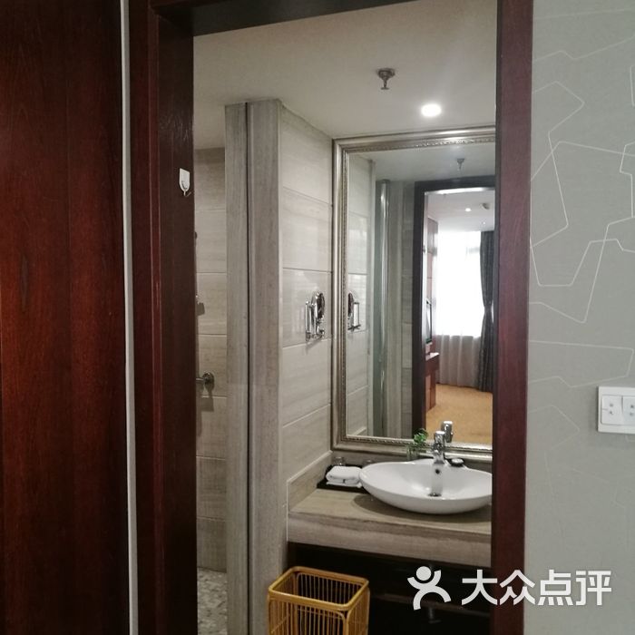 荣成名人酒店