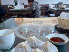 -笑来喜馄饨小笼工坊(通扬路店)