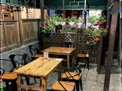 露天位-小厨子私房菜·云南美食店