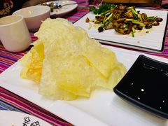 -香巴拉云南餐厅(华莱坞店)