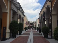 -佛罗伦萨小镇广佛名品奥特莱斯(疏港路店)