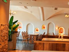 -花前月厦·海鲜餐厅(新领荟广场一店)