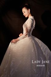 -Lady  Jane高端婚纱礼服馆