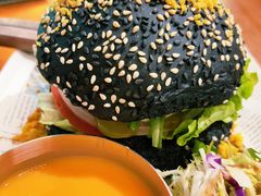 瀑布芝士牛肉汉堡-肥韬茶餐厅(南山mini店)