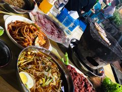 -韩风烤牛肉冷面店