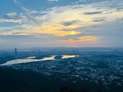 -紫金山山顶公园