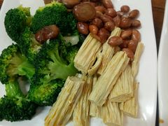 -农夫大盘鸡(经八路总店)