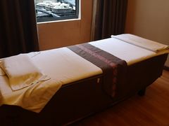 -灸春堂·艾灸·痛症·整脊连锁(之江银泰店)