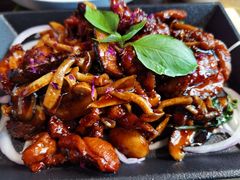 三杯蘑菇鸡-中8楼风尚云南菜(颐堤港店)