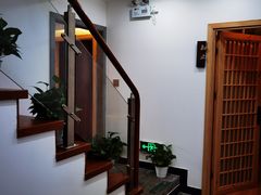 -雅享养生·中医调理·筋骨艾灸(广兰路店)