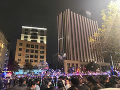 -爱蹦iBOON蹦床运动馆(江汉店)