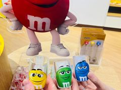 -m豆巧克力世界(上海世茂广场店)