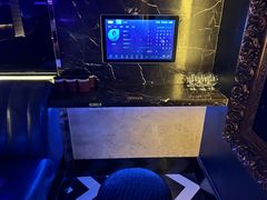 -温莎KTV(珠江路店)