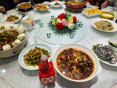 -鑫巴蜀小镇 · 水煮鱼专研店(玉桥店)