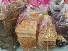 -红房子西点(汇联商厦天钥桥路店)