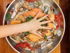 -老东镇啤酒屋海鲜加工·蒸汽海鲜·海鲜烧烤(台东店)