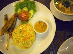 -Old House Restaurant