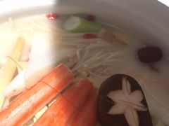 -三人行骨头王火锅(长寿店)