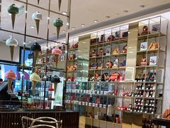 -VENCHI 闻绮(上海佛罗伦萨小镇店)