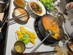 -贵府酸汤牛肉火锅·贵州老字号(飞山街店)