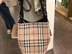 -巴宝莉工厂店/折扣店(工厂店)