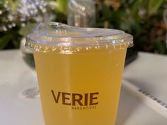 -VERIE BAKEHOUSE