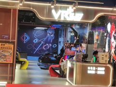 -VR+乐园·VR电竞·家庭亲子·密室逃脱·轰趴团建