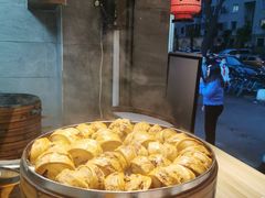 -李与白包子铺(桐梓林店)