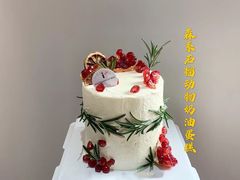 森系石榴动物奶油蛋糕-艾加柒克蛋糕茶歇甜品台(春熙路店)