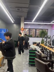 -藤野造型烫发染发