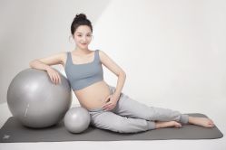 点击看大图 -专注孕妇照亲子照·纪田摄影