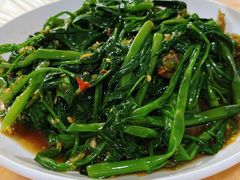 -洪霞餐馆